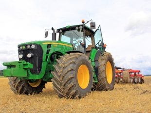 tractor nou